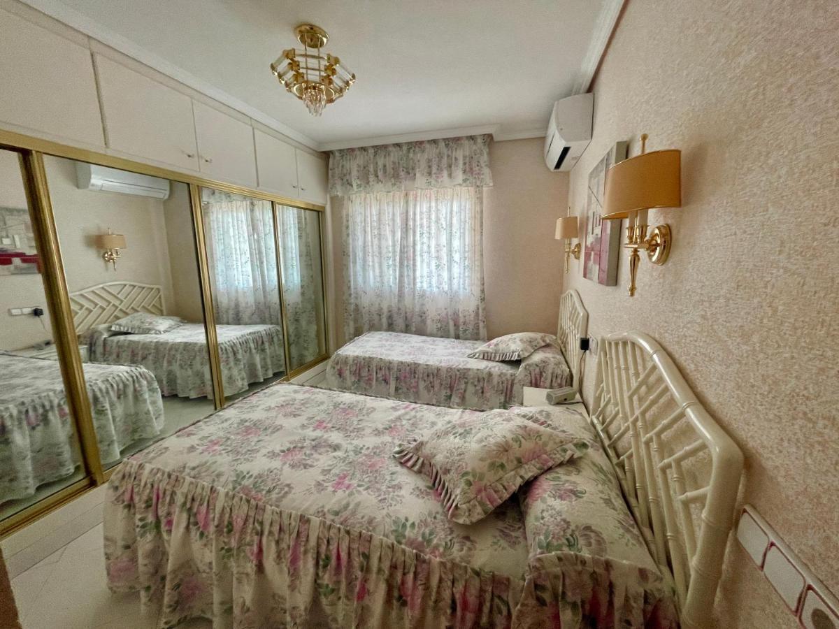 Apartamento Turistico La Pinta Planta 18 Бенидорм Екстериор снимка